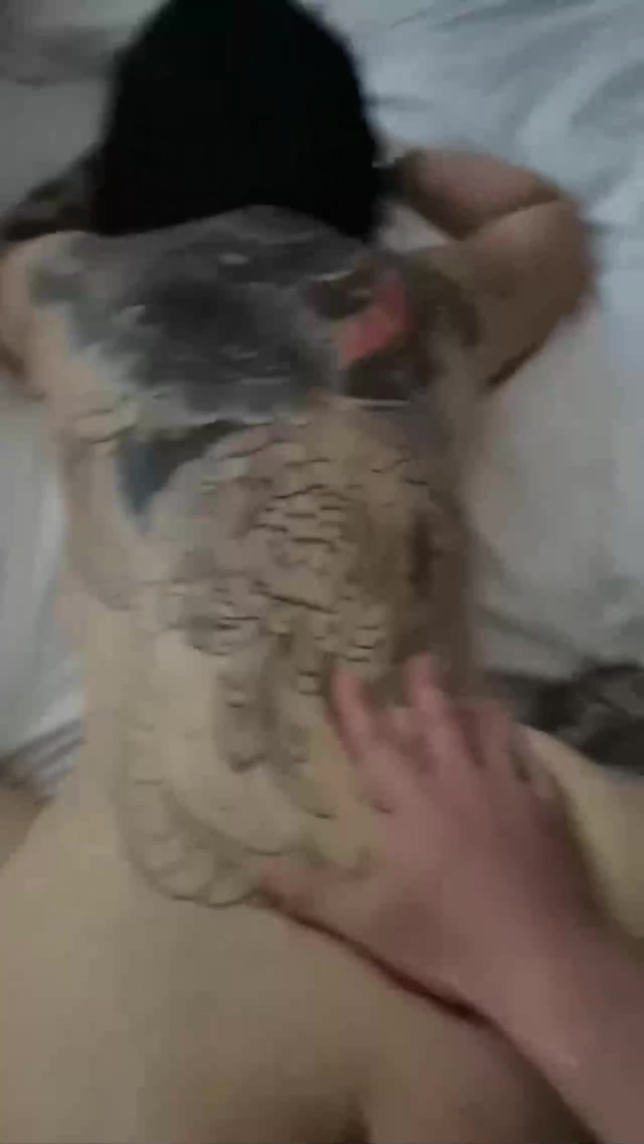 a片91 - 就喜欢这种_满背符文的精神小妹_带劲