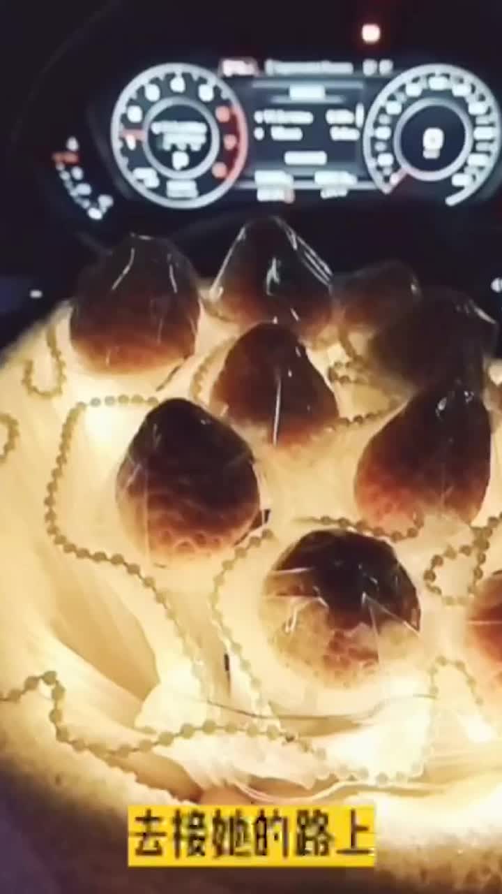 乱伦嫂子 site 91porn.com - 纯洁的小可爱，现在却被三根棒玩弄