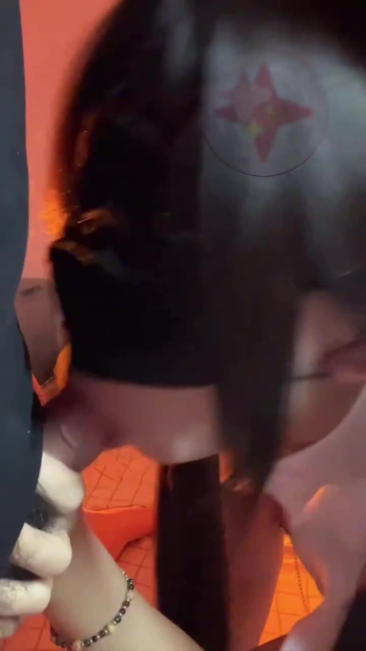 女 技师 勾引 - 自购新届福利姬-就这么点精液？本将军还没有满足呢，原神将军cos口活服务太好了，上口两分钟就硬了