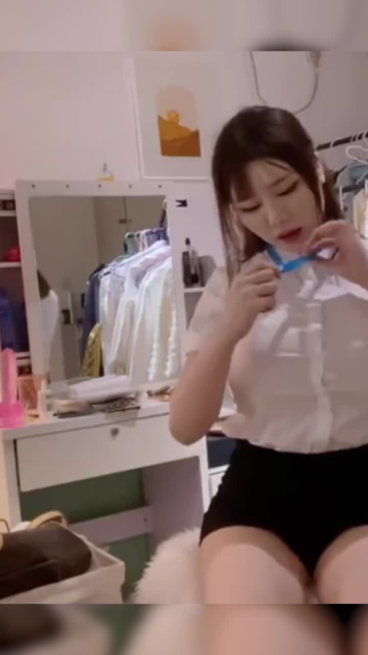 91 福利 视频 - 巨乳妹妹下班后私拍生活