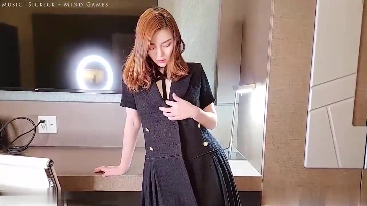 外婆乱伦 - 带套被强行拿下。要求内射自己