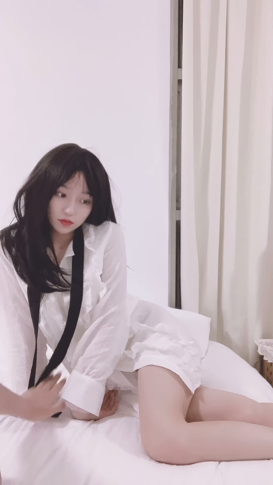 完蛋我被美女包围了 - 预告合集性感女神