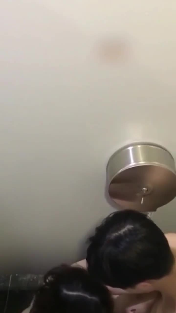 Natsumi Kanna - 【Video nóng bỏng】Một cặp sinh viên ở Bắc Kinh bị quay lén khi đang quan hệ trong nhà vệ sinh.