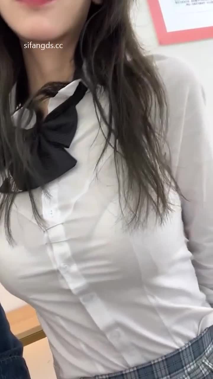 色情 短 视频 - 今年重磅B站网红COS流出 后入JK制服小蛮腰大屁股