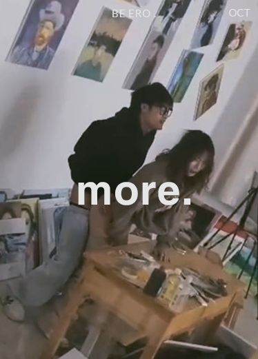 門事件《独家猛料》独家校园新瓜！烟台科技学院画室doi事件！情侣画室做爱被偷拍！看了长针眼~