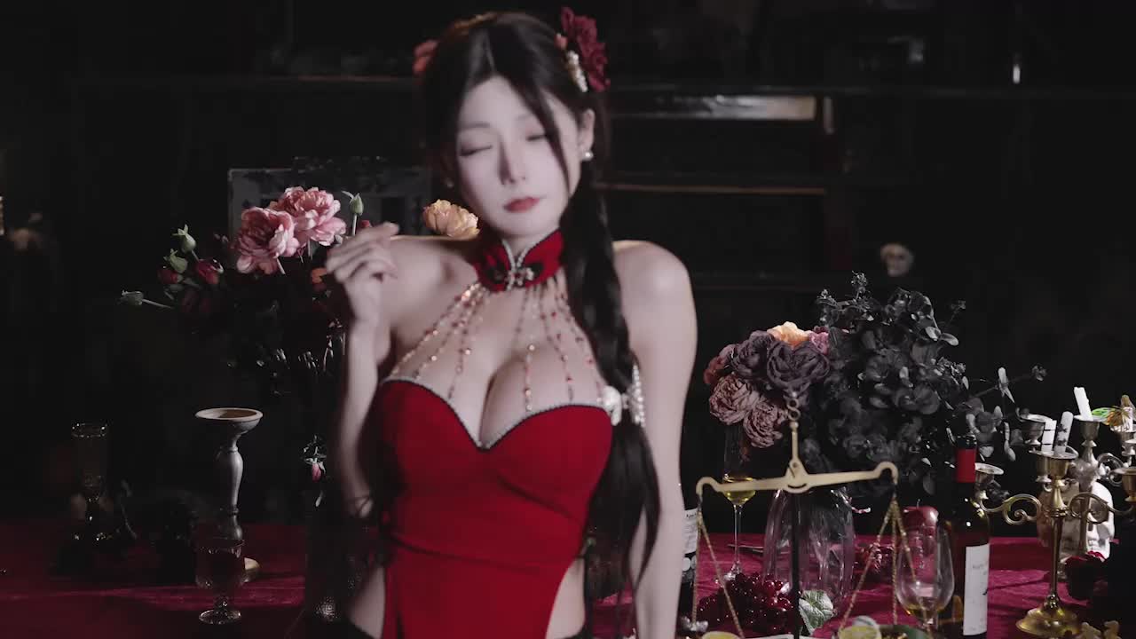 Mira la seducción erótica de la soberbia figura de Meow Lulu online～.