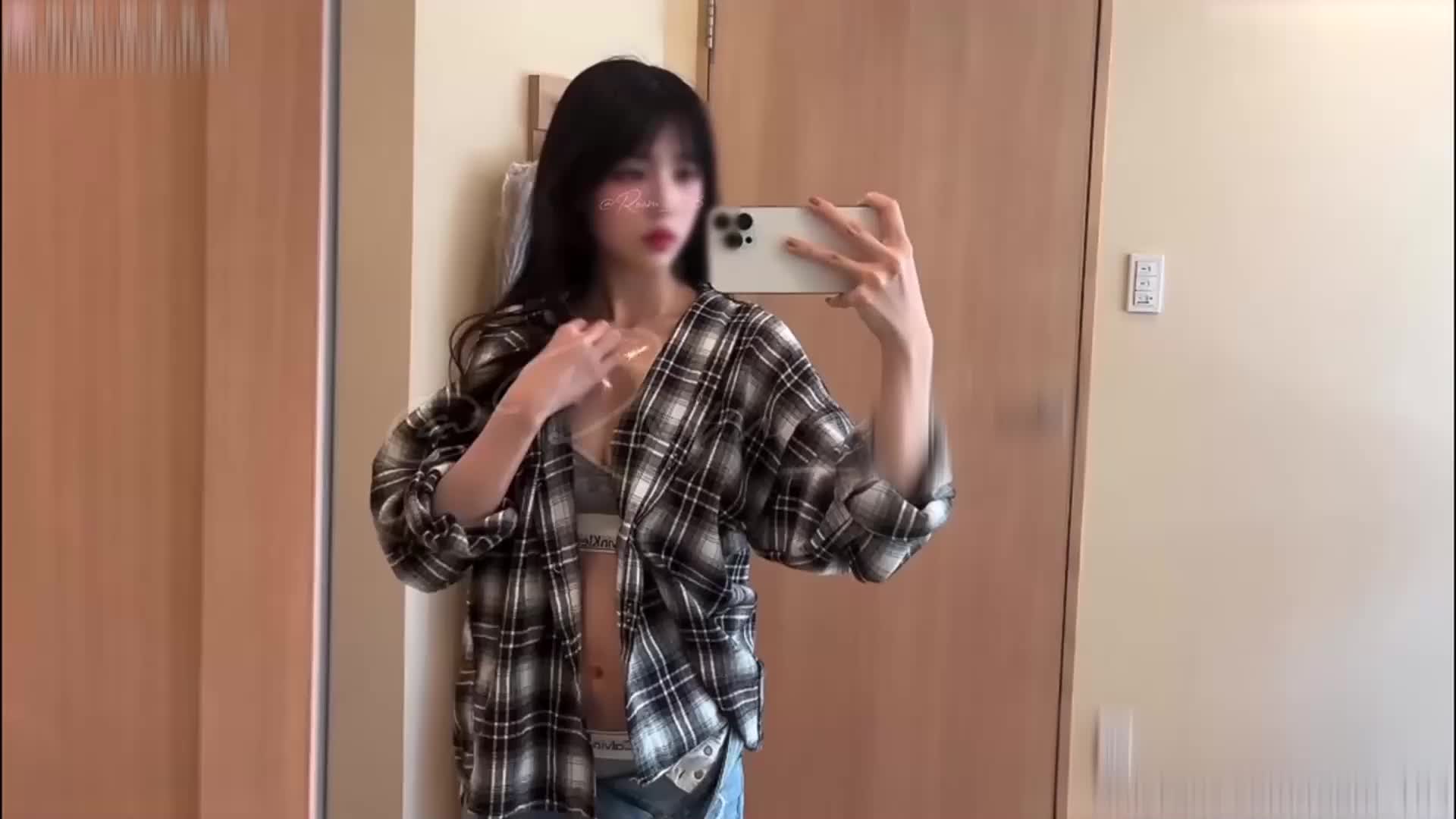 51 吃 瓜 最新 地址 - CK内衣正妹 re3_chil 骑乘调教炮友你只不过是我的玩具无权拒绝