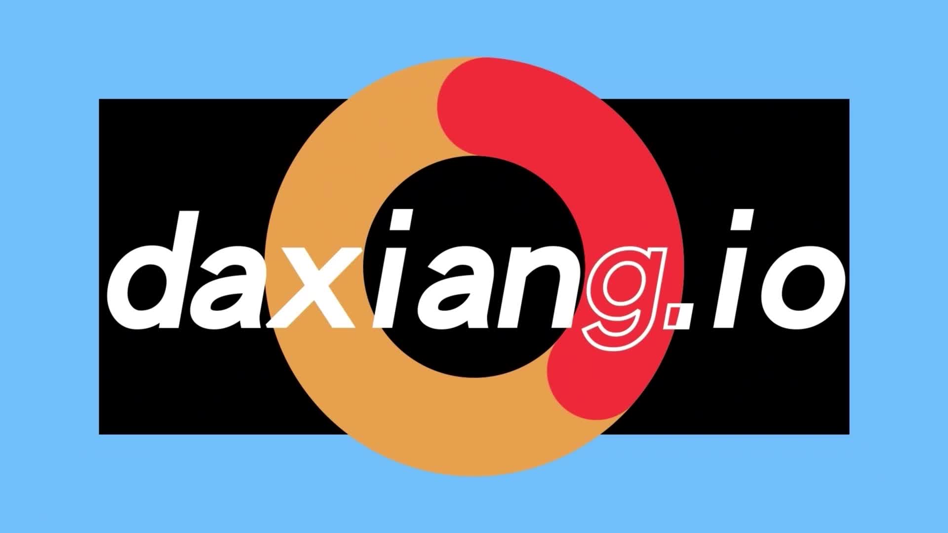 Elephant Media] Roxie, the pervert street photographer, is sexually aggressive and attacks young women.