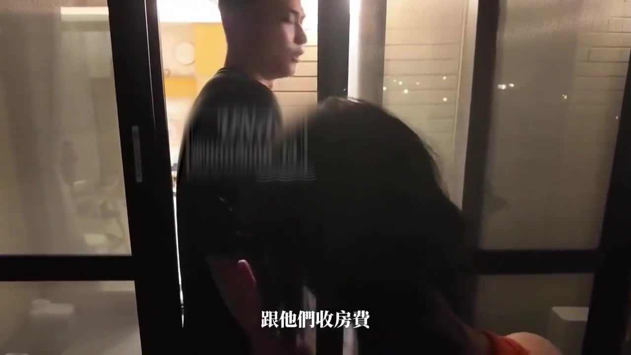 FansOne Netflix female you [UNA Una] barbecue party to play a game and finally run the room directly about sex?