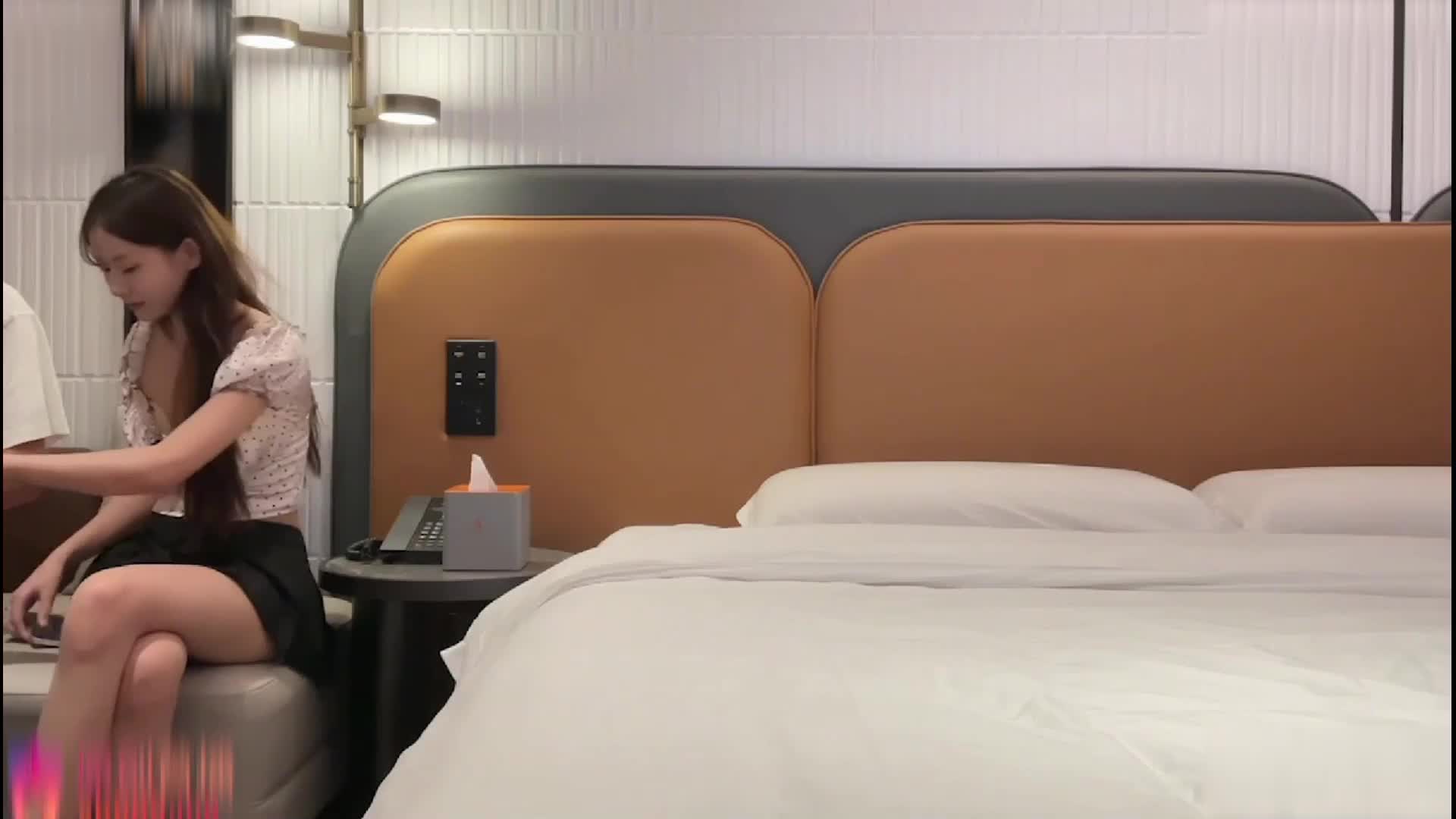 スカウト花Chengkun約06歳の少女❤️ 純粋なかわいい甘い誘惑の乳首は、特にピンクのちょうど乾燥した長いコンドームではなく、自分のヌルヌルで、しばらくの間、コンドームレスドライに押し込まれた。