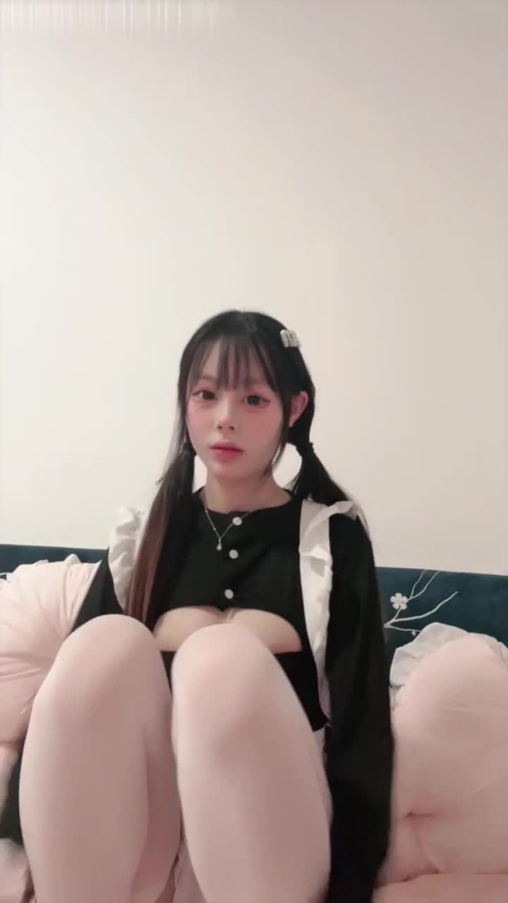 Двойной хвост контраст маленький сучка дикий сквиртинг не может остановиться страстная мастурбация капать воск сквиртинг клип сосок!