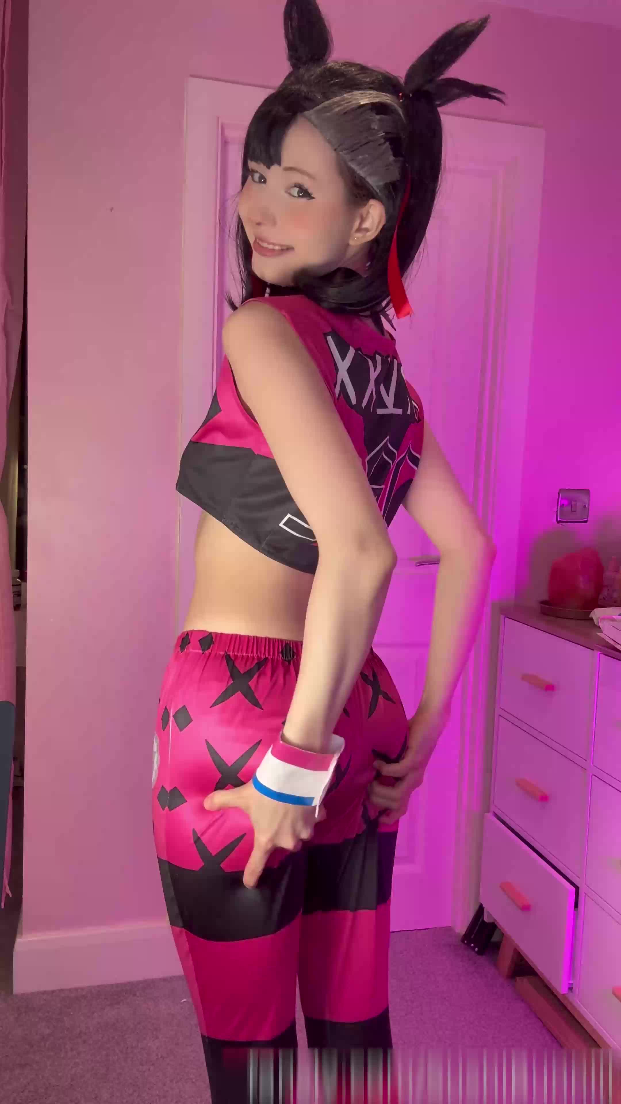 Europäische und amerikanische COS lieben es, im Freien zu spielen!