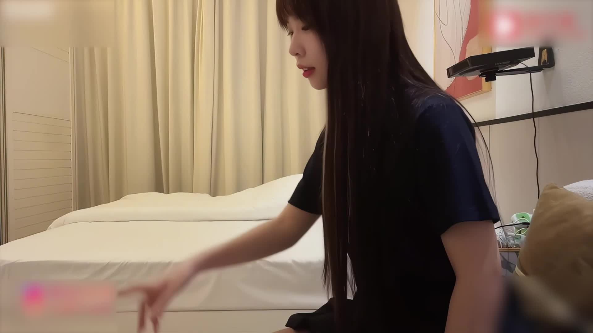 3000 о интимных длинных ногах, менструации из девушка сказала, что она была очень стеснялась, черные длинные прямые большие длинные волосы 初恋型小姐姐