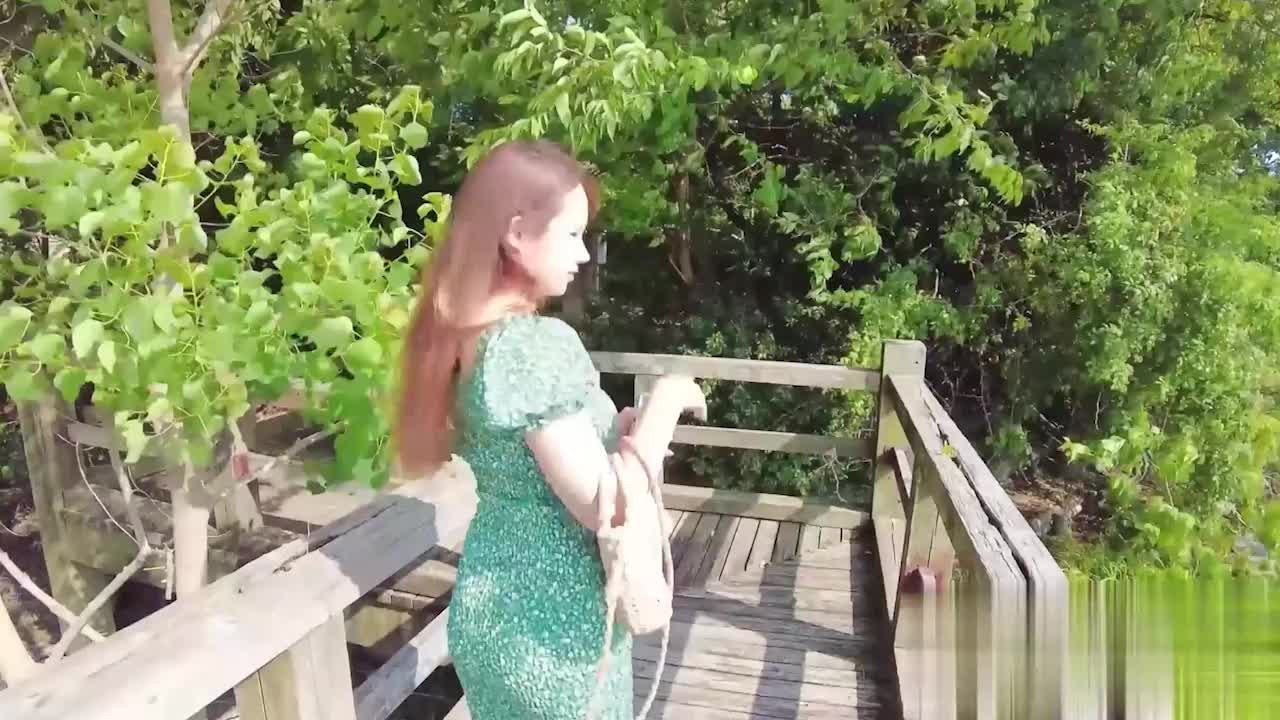 炮机自慰 - 极品骚货女神Naomii在公园里打野炮内射小骚货很喜欢被人看到