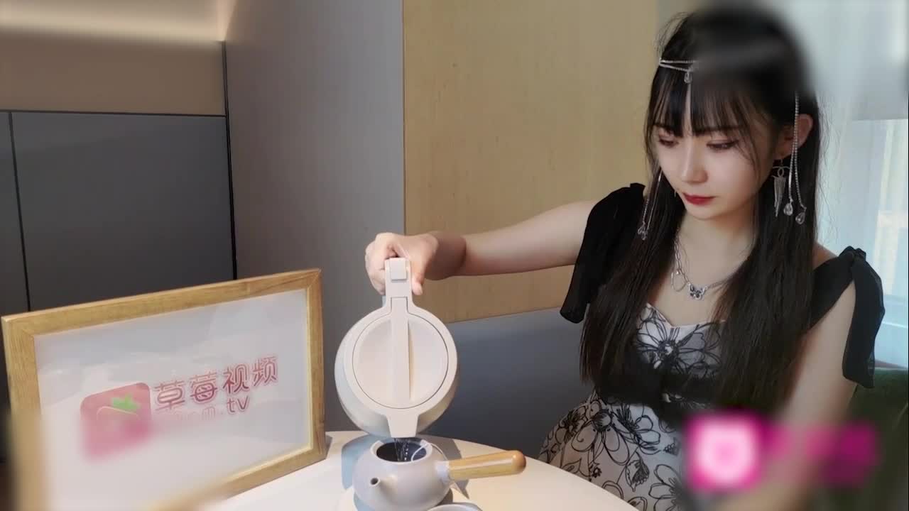 Quốc khánh về nhà mang trà tặng cho quản lý cuối cùng bị bắn tinh - Tang Tang - 『Đầu tiên màu』